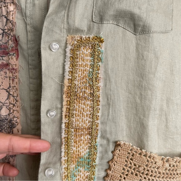 Upcycled patchwork Sage Green Linen shirt wearable art size XS One of a kind - Picture 4 of 14